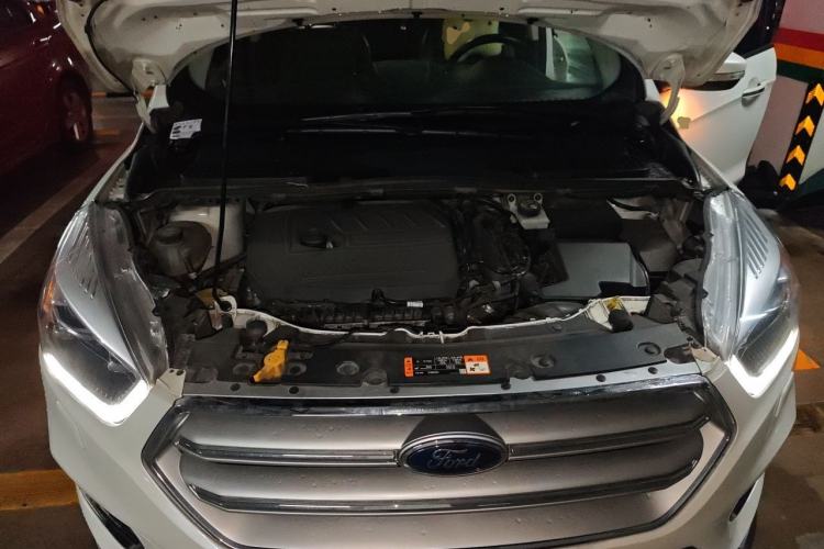 Used Ford Kuga 2017 EcoBoost 180 Two-Wheel-Drive Luxury Wing Edition Engine Bay