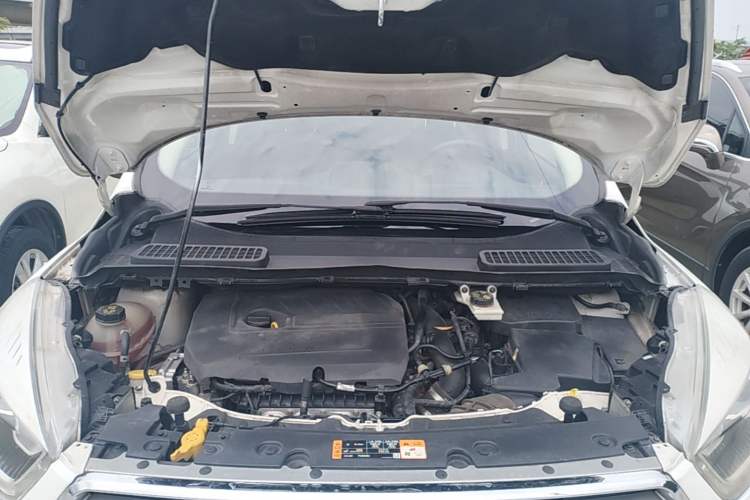 Used Ford Kuga 2017 EcoBoost 180 Four-Wheel Drive Luxury Wing Model Engine Bay