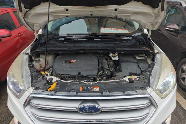 Used Ford Kuga 2017 EcoBoost 180 Two-Wheel-Drive Luxury Wing Edition Engine Bay