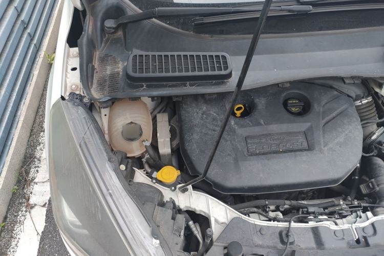 Used Ford Kuga 2017 EcoBoost 245 Four-Wheel-Drive Sport Model Engine Bay Right