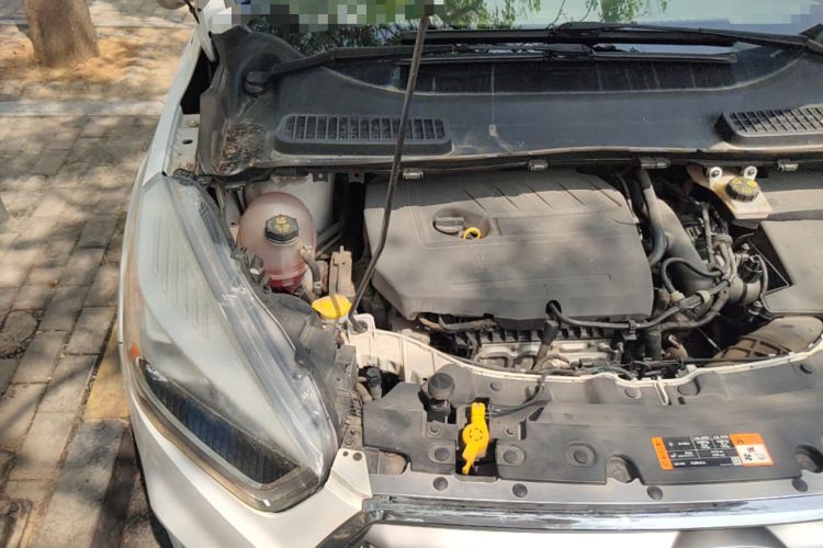 Used Ford Kuga 2017 EcoBoost 180 Two-Wheel-Drive Luxury Wing Edition Engine Bay Right