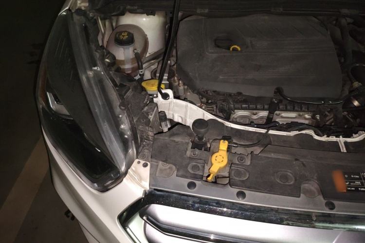 Used Ford Kuga 2017 EcoBoost 180 Two-Wheel-Drive Platinum Edition Engine Bay Right