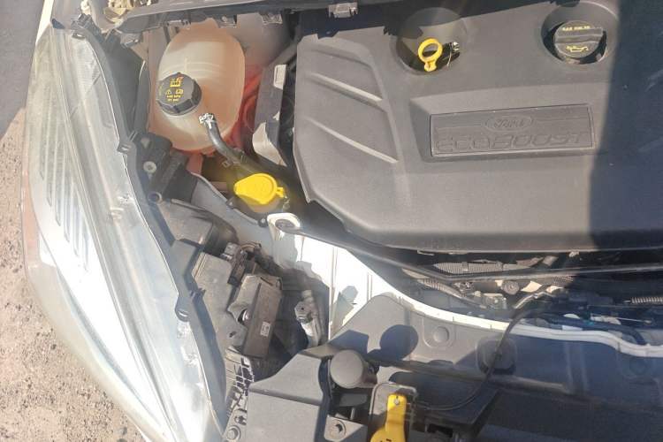 Used Ford Kuga 2017 EcoBoost 245 4x4 Prestige Edition Engine Bay Right