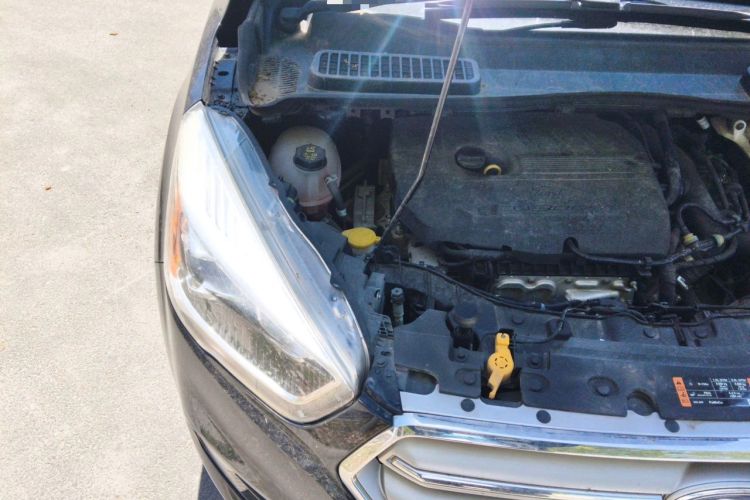 Used Ford Kuga 2017 EcoBoost 180 Two-Wheel-Drive Tiger Leap Model Engine Bay Right