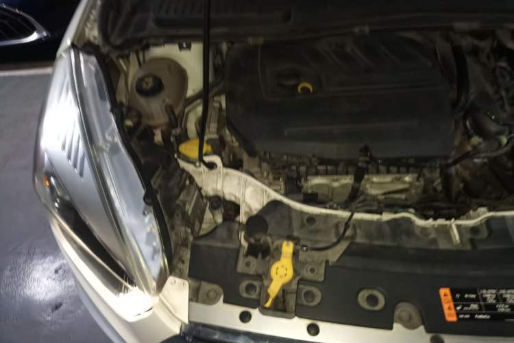 Used Ford Kuga 2017 EcoBoost 180 Four-Wheel Drive Luxury Wing Model Engine Bay Right