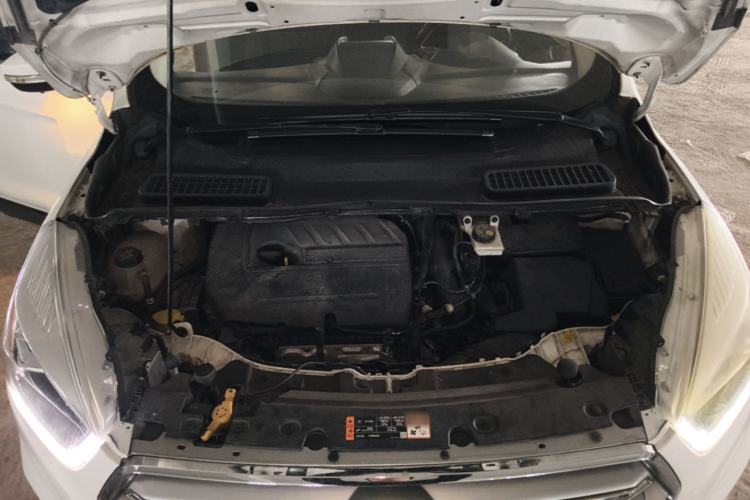 Used Ford Kuga 2017 EcoBoost 180 Two-Wheel-Drive Platinum Edition Engine Bay