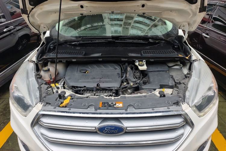 Used Ford Kuga 2017 EcoBoost 180 Two-Wheel-Drive Luxury Wing Edition Engine Bay