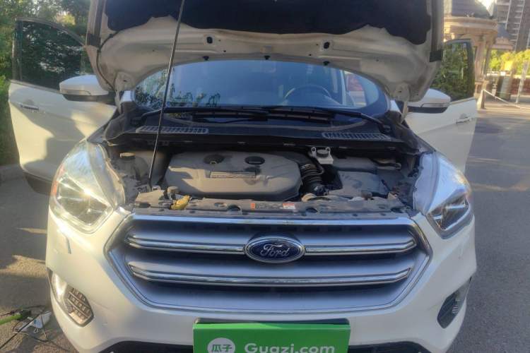 Used Ford Kuga 2017 EcoBoost 245 Four-Wheel Drive Titanium Edition Engine Bay