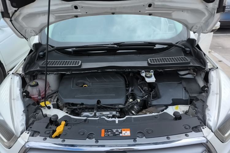 Used Ford Kuga 2017 EcoBoost 180 Four-Wheel Drive Luxury Wing Model Engine Bay