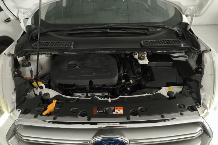 Used Ford Kuga 2017 EcoBoost 180 Four-Wheel Drive Luxury Wing Model Engine Bay