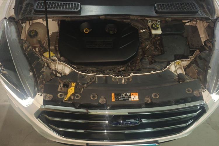 Used Ford Kuga 2017 EcoBoost 245 Four-Wheel-Drive Sport Model Engine Bay