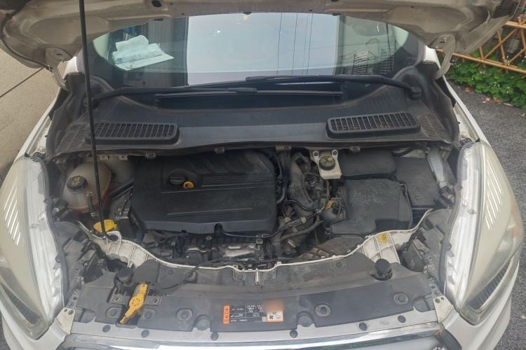 Used Ford Kuga 2017 EcoBoost 180 Two-Wheel-Drive Luxury Wing Edition Engine Bay