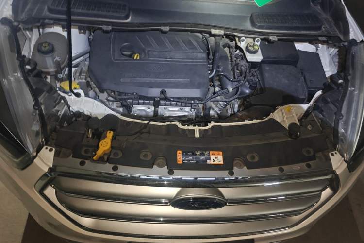 Used Ford Kuga 2017 EcoBoost 180 Two-Wheel-Drive Luxury Wing Edition Engine Bay