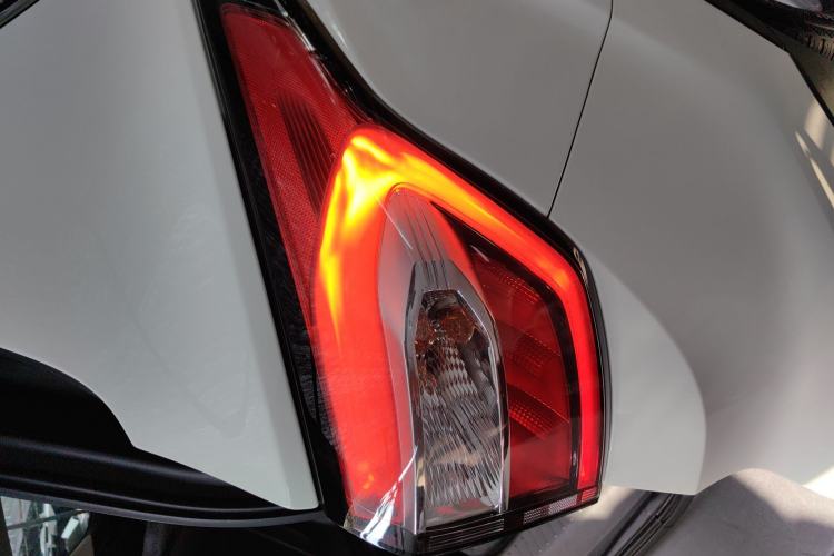 Used Ford Kuga 2017 EcoBoost 180 Two-Wheel-Drive Luxury Wing Edition Exterior 11