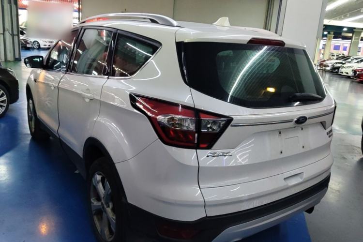 Used Ford Kuga 2017 EcoBoost 180 Two-Wheel-Drive Platinum Edition Exterior 2