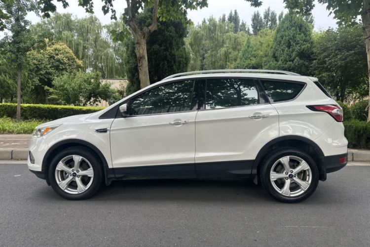 Used Ford Kuga 2017 EcoBoost 245 Four-Wheel Drive Platinum Edition Exterior 2
