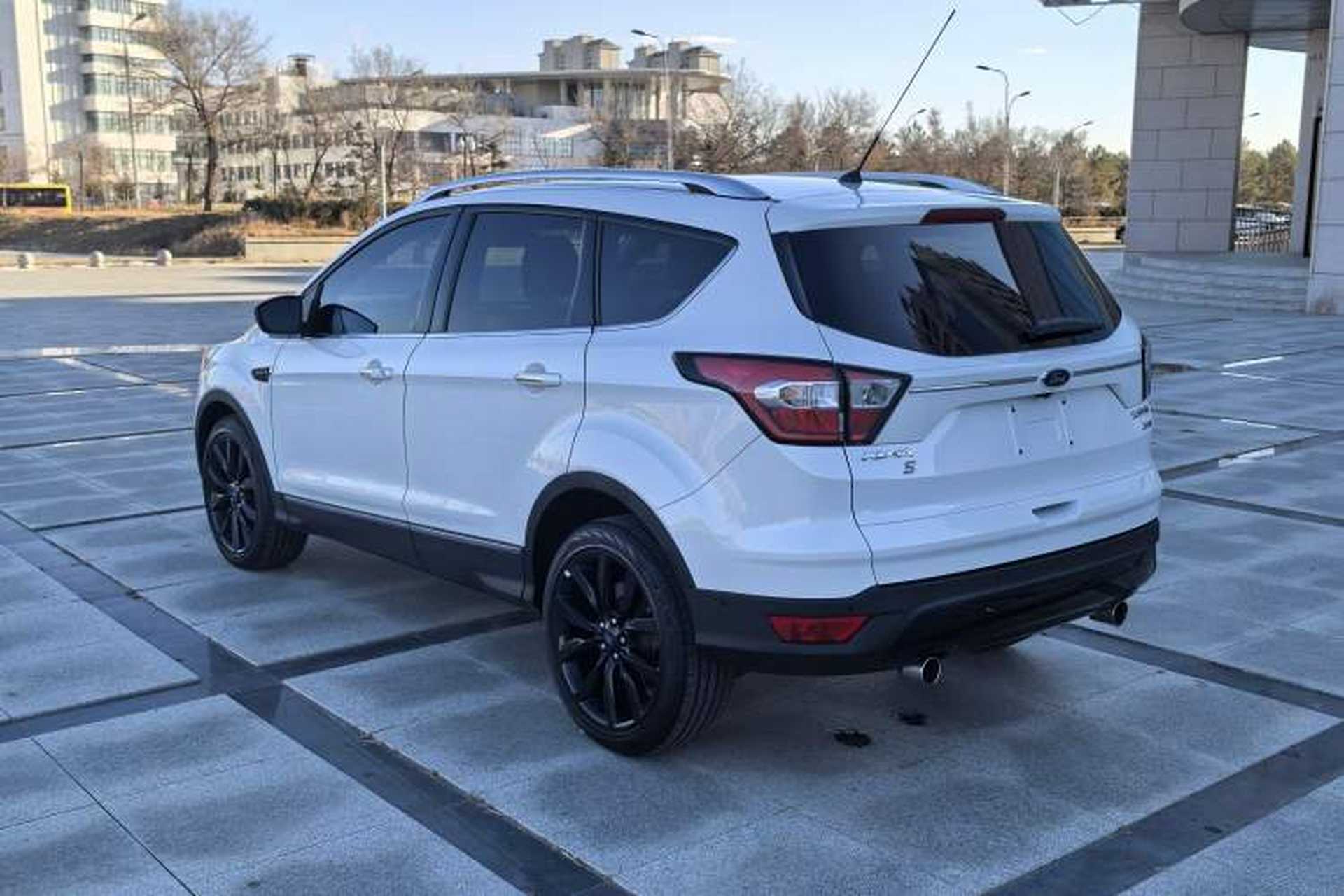 Used Ford Kuga 2017 EcoBoost 245 Four-Wheel-Drive Sport Model Exterior 3