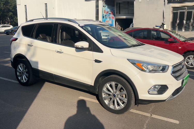 Used Ford Kuga 2017 EcoBoost 180 Four-Wheel Drive Luxury Wing Model Exterior 3