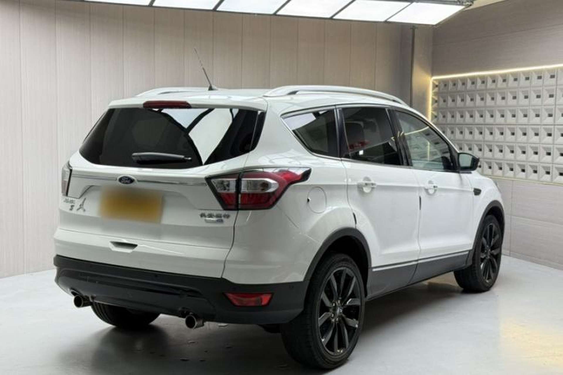 Used Ford Kuga 2017 EcoBoost 245 Four-Wheel-Drive Sport Model Exterior 3