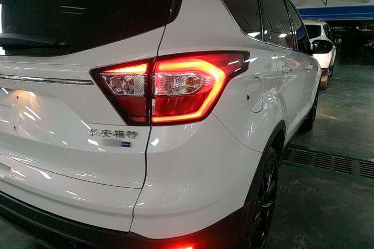 Used Ford Kuga 2017 EcoBoost 245 Four-Wheel-Drive Sport Model Exterior 3