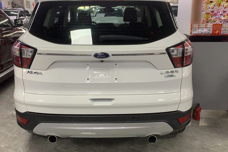 Used Ford Kuga 2017 EcoBoost 180 Two-Wheel-Drive Platinum Edition Exterior 4