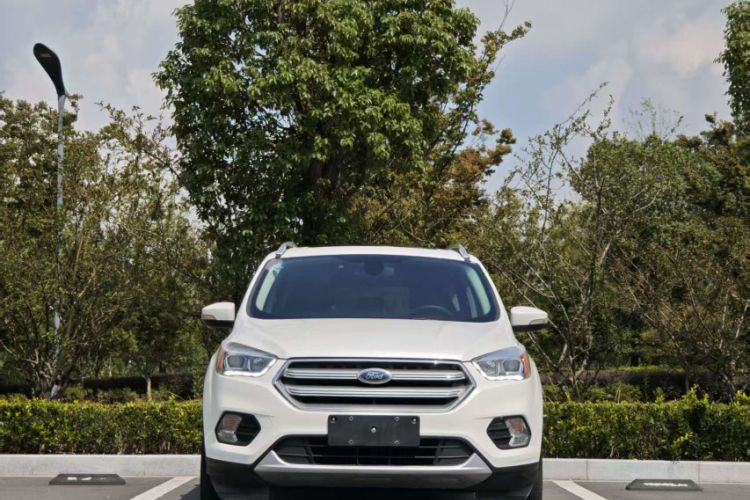 Used Ford Kuga 2017 EcoBoost 180 Two-Wheel-Drive Platinum Edition Exterior 6