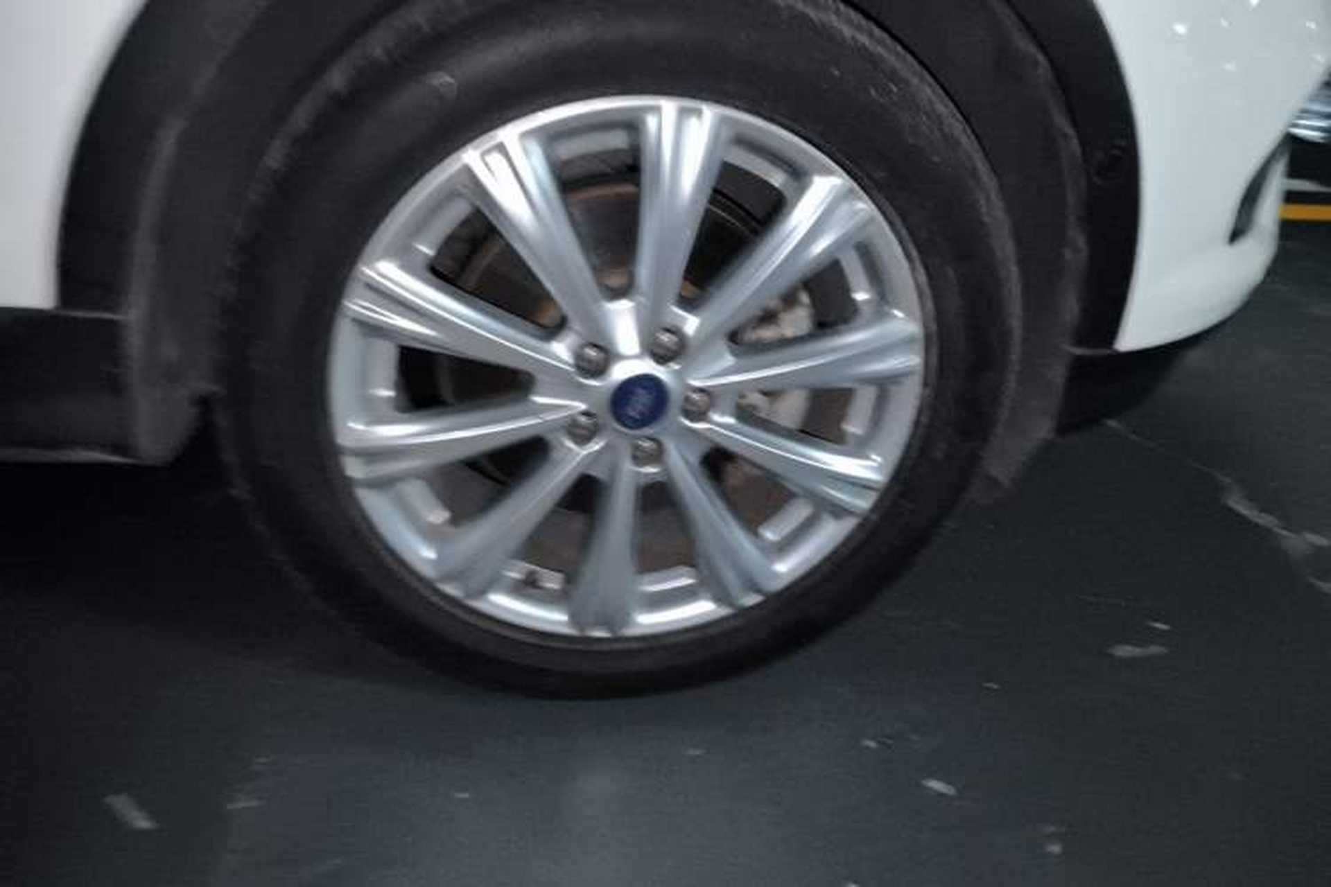 Used Ford Kuga 2017 EcoBoost 245 Four-Wheel Drive Titanium Edition Exterior 7