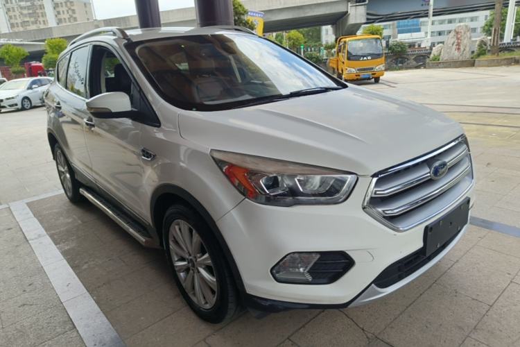 Used Ford Kuga 2017 EcoBoost 180 Two-Wheel-Drive Luxury Wing Edition Front Right 45 Deg