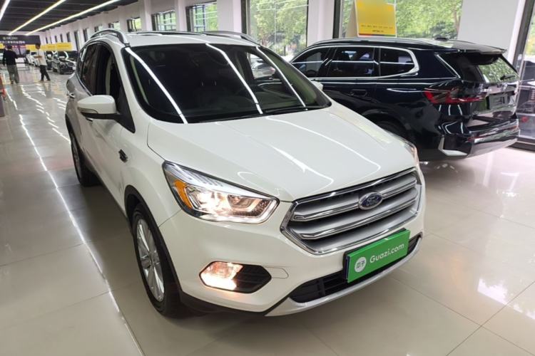Used Ford Kuga 2017 EcoBoost 180 Two-Wheel-Drive Luxury Wing Edition Front Right 45 Deg