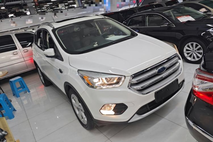 Used Ford Kuga 2017 EcoBoost 180 Two-Wheel-Drive Platinum Edition Front Right 45 Deg