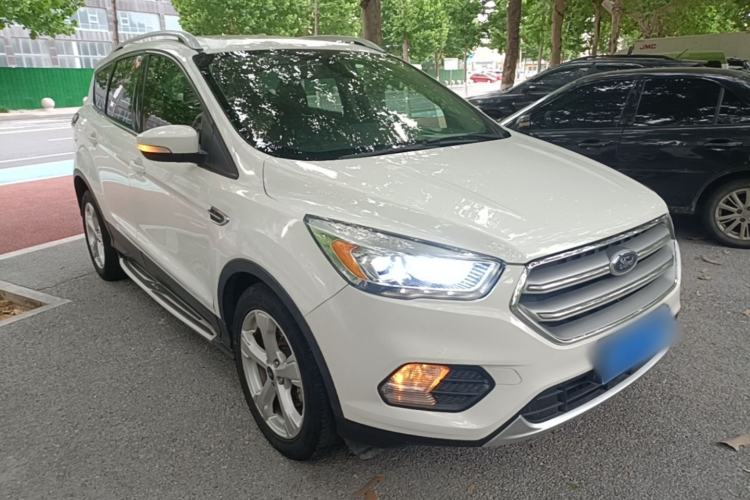 Used Ford Kuga 2017 EcoBoost 180 Two-Wheel-Drive Tiger Leap Model Front Right 45 Deg