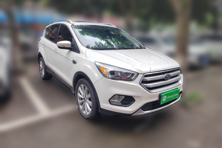Used Ford Kuga 2017 EcoBoost 180 Two-Wheel-Drive Luxury Wing Edition Front Right 45 Deg