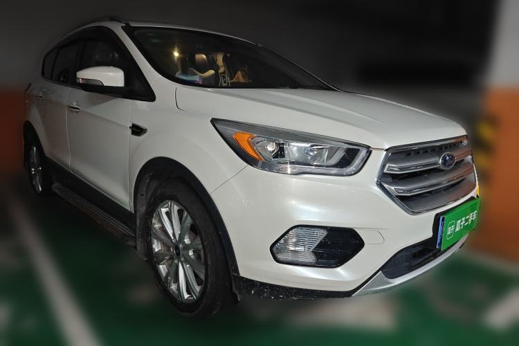 Used Ford Kuga 2017 EcoBoost 180 Two-Wheel-Drive Luxury Wing Edition Front Right 45 Deg