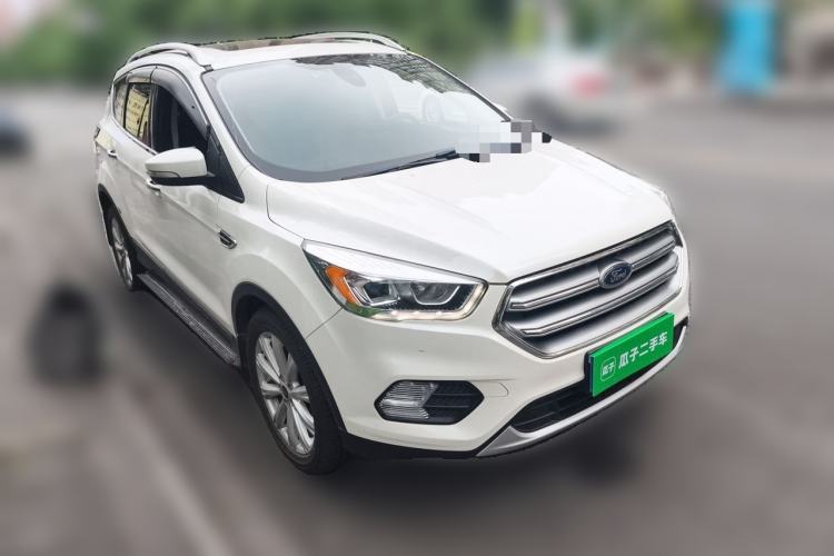 Used Ford Kuga 2017 EcoBoost 180 Two-Wheel-Drive Luxury Wing Edition Front Right 45 Deg