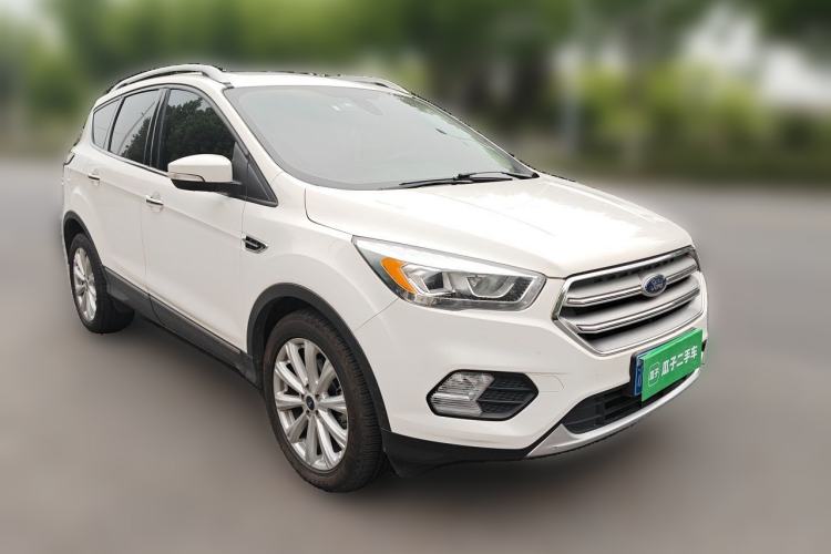 Used Ford Kuga 2017 EcoBoost 180 Two-Wheel-Drive Luxury Wing Edition Front Right 45 Deg