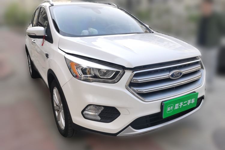 Used Ford Kuga 2017 EcoBoost 180 Two-Wheel-Drive Luxury Wing Edition Front Right 45 Deg
