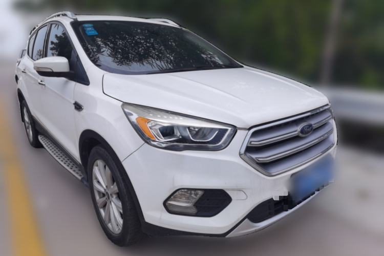 Used Ford Kuga 2017 EcoBoost 180 Two-Wheel-Drive Luxury Wing Edition Front Right 45 Deg