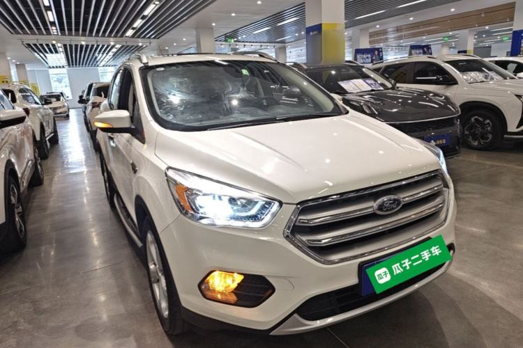 Used Ford Kuga 2017 EcoBoost 180 Two-Wheel-Drive Tiger Leap Model Front Right 45 Deg