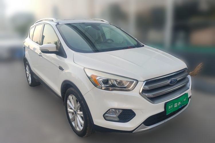 Used Ford Kuga 2017 EcoBoost 180 Two-Wheel-Drive Luxury Wing Edition Front Right 45 Deg