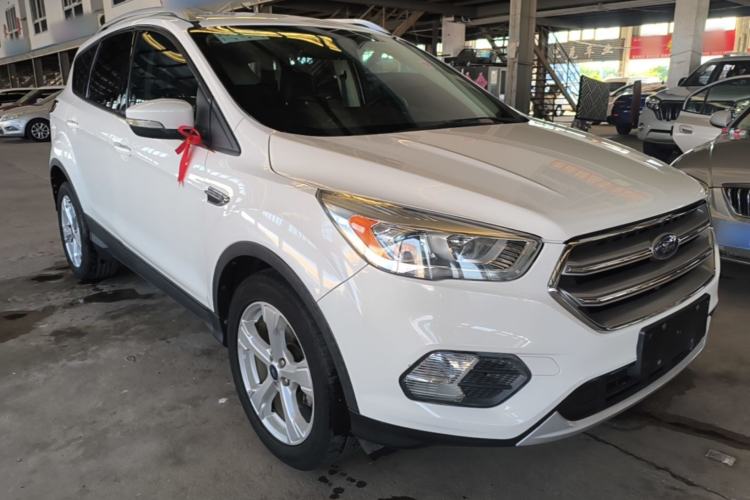 Used Ford Kuga 2017 EcoBoost 180 Two-Wheel-Drive Elite Trim Front Right 45 Deg
