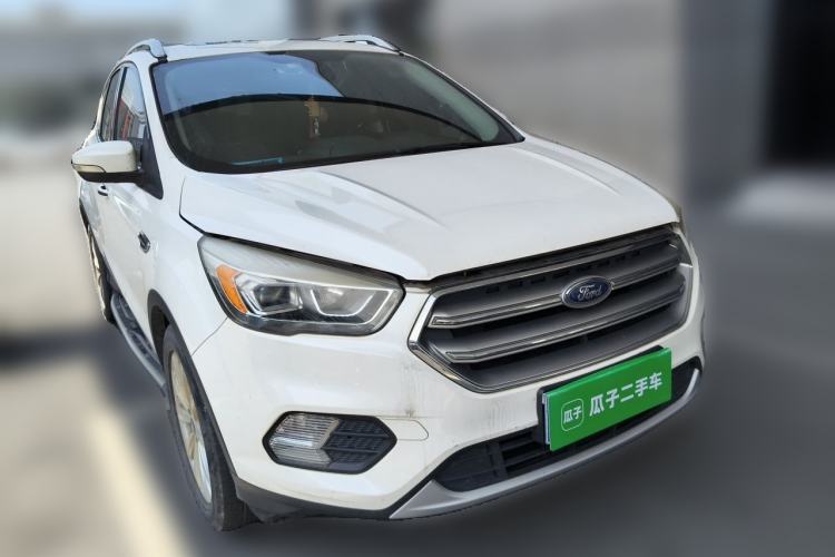 Used Ford Kuga 2017 EcoBoost 180 Two-Wheel-Drive Luxury Wing Edition Front Right 45 Deg