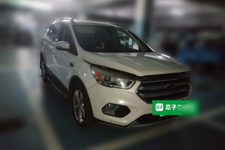 Used Ford Kuga 2017 EcoBoost 180 Two-Wheel-Drive Platinum Edition Front Right 45 Deg