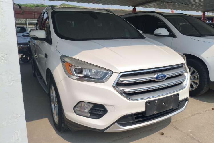 Used Ford Kuga 2017 EcoBoost 180 Two-Wheel-Drive Tiger Leap Model Front Right 45 Deg