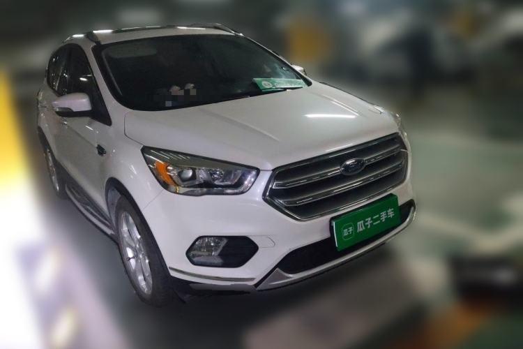 Used Ford Kuga 2017 EcoBoost 180 Two-Wheel-Drive Platinum Edition Front Right 45 Deg
