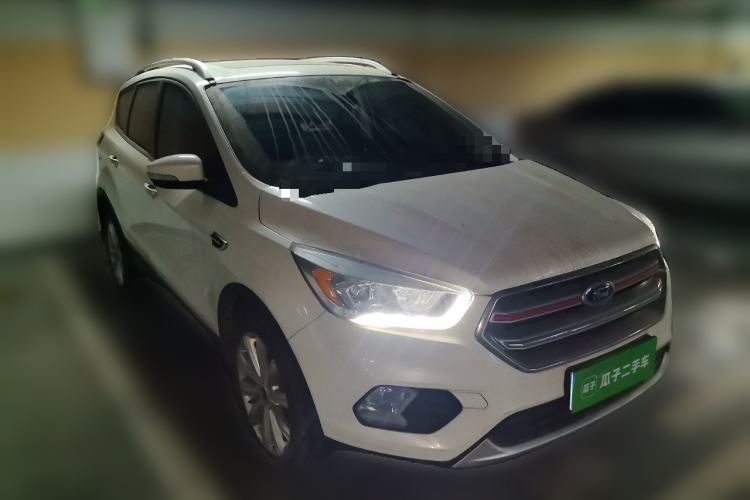Used Ford Kuga 2017 EcoBoost 180 Two-Wheel-Drive Luxury Wing Edition Front Right 45 Deg