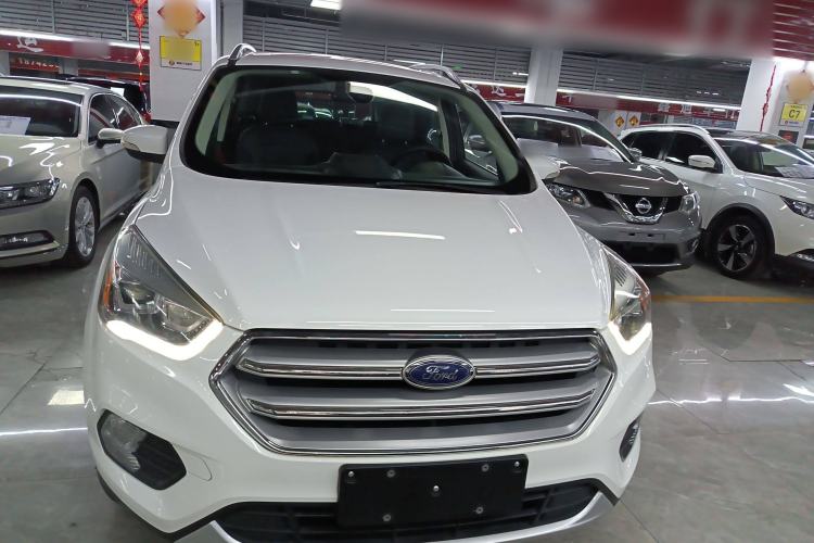 Used Ford Kuga 2017 EcoBoost 180 Two-Wheel-Drive Platinum Edition Front