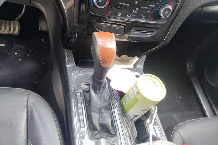 Used Ford Kuga 2017 EcoBoost 245 4x4 Prestige Edition Gear Lever