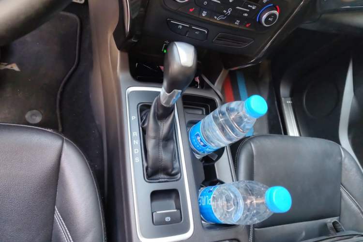 Used Ford Kuga 2017 EcoBoost 245 4x4 Prestige Edition Gear Lever