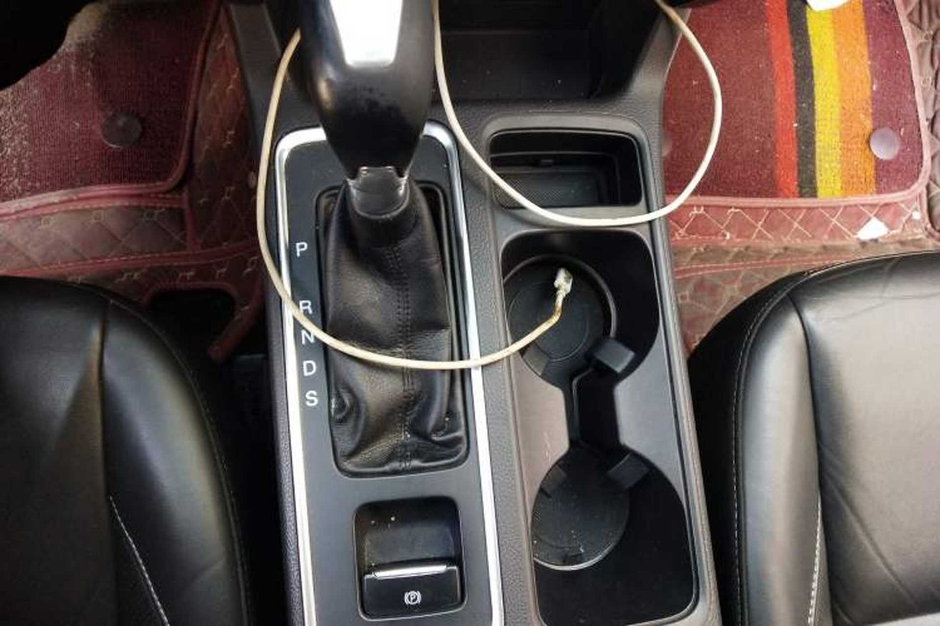 Used Ford Kuga 2017 EcoBoost 245 Four-Wheel Drive Titanium Edition Gear Lever