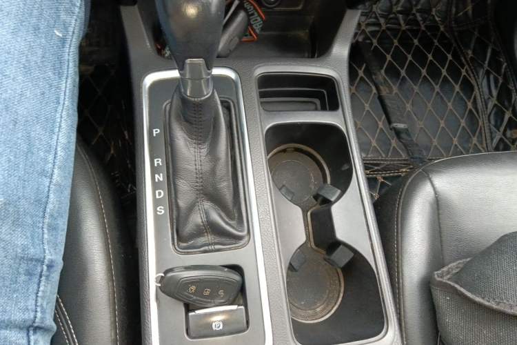Used Ford Kuga 2017 EcoBoost 245 4x4 Prestige Edition Gear Lever